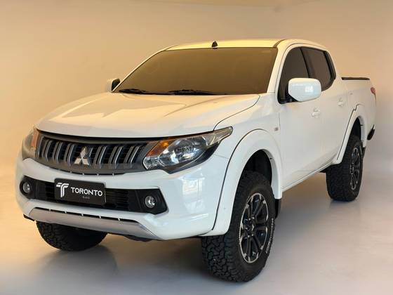MITSUBISHI L200 TRITON 2.4 16V TURBO DIESEL OUTDOOR GLX CD 4X4 MANUAL